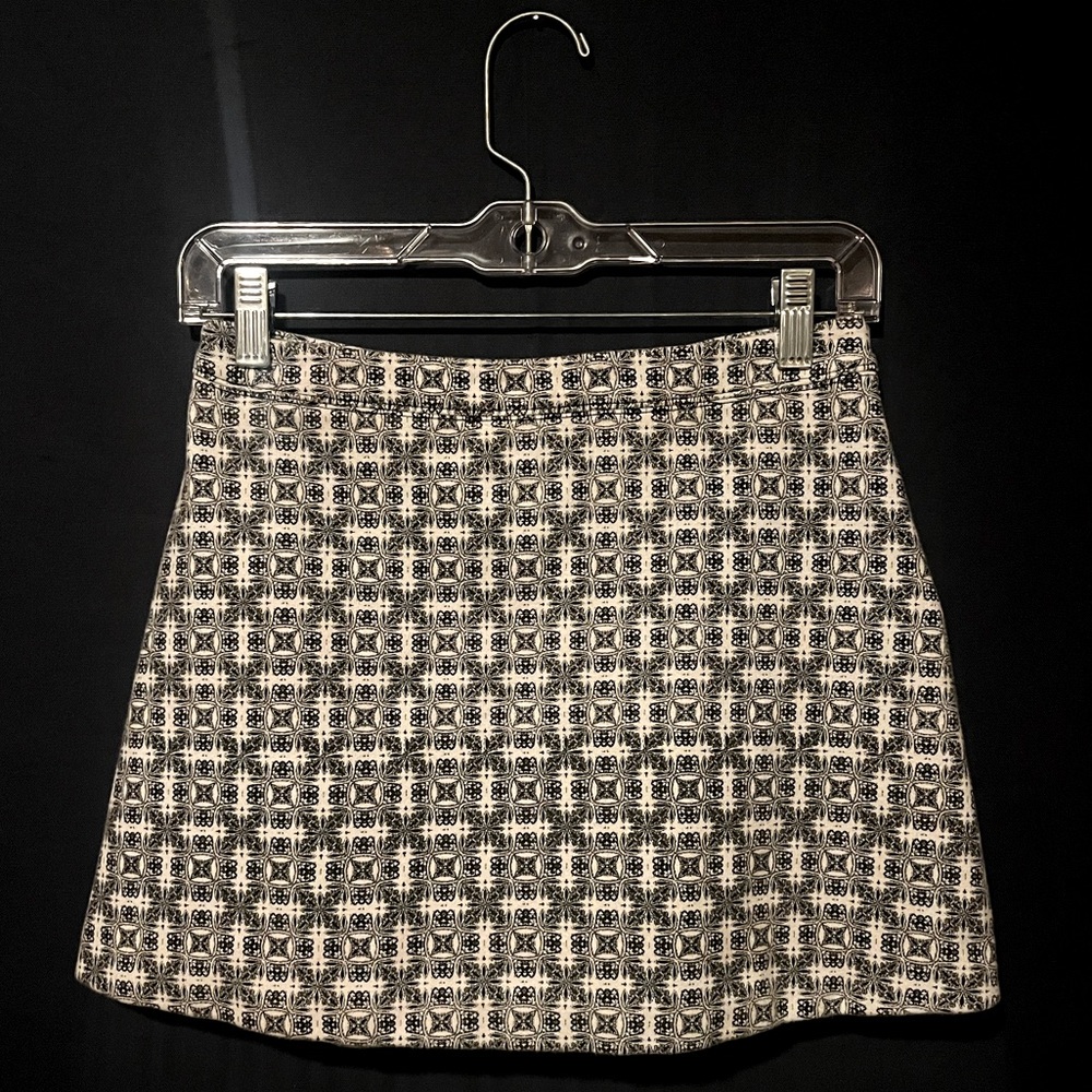 CUTE PATTERN MINI SKIRT